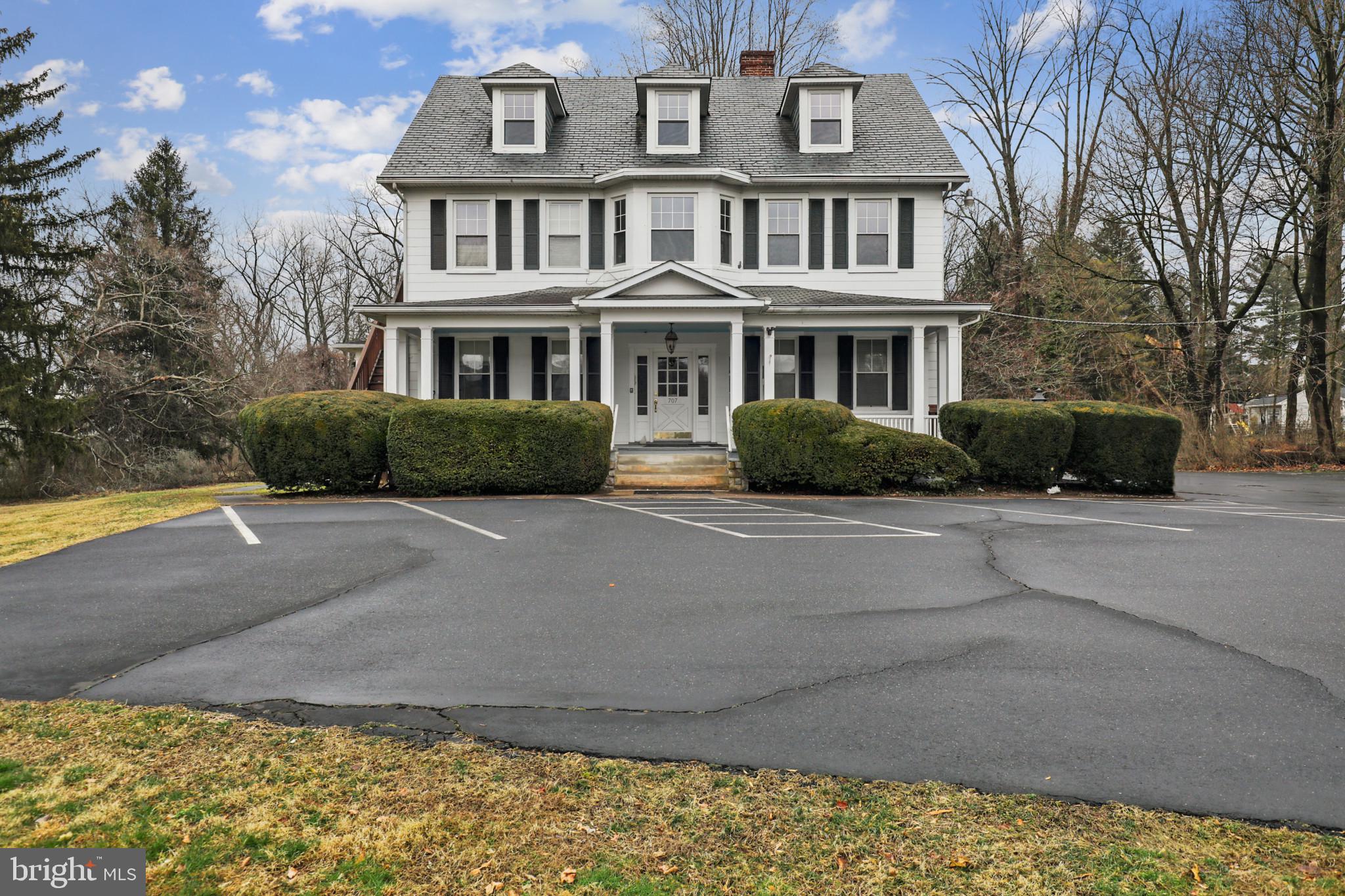 Entire 3rd floor of 707 N Hickory in an A+ location in Bel Air. 2 bedrooms with 1 full bath. Big family room and dining room. Access to full sized laundry in basement. Plenty of private parking. Enjoy huge front yard and backyard. Professionally managed - pay rent online.