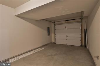 QUARRY HILL ESTATES - Residential Lease