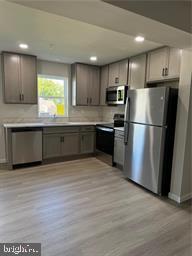 QUARRY HILL ESTATES - Residential Lease