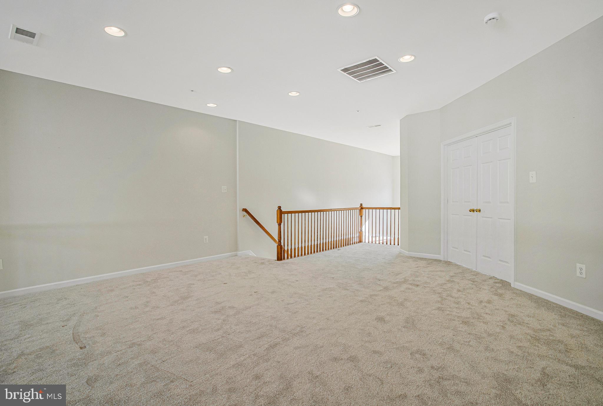 SNOWDEN OVERLOOK - Residential