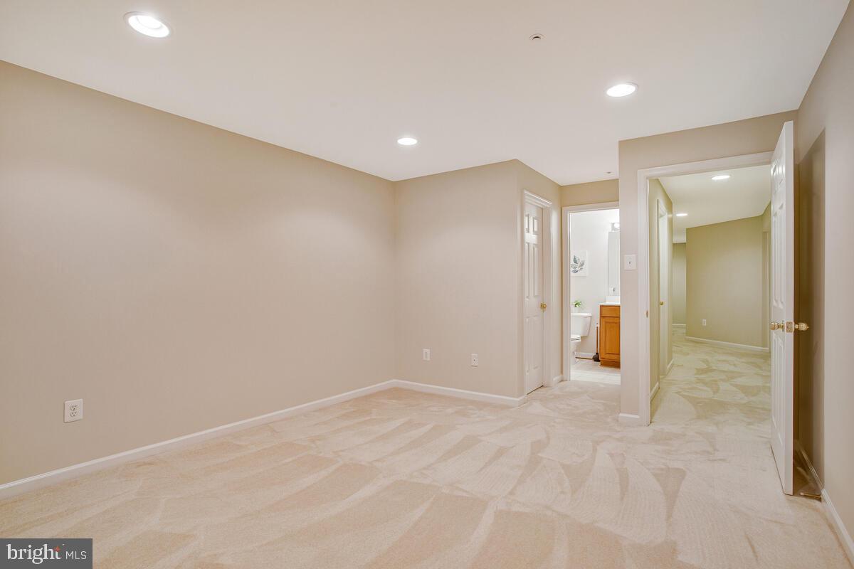 SNOWDEN OVERLOOK - Residential