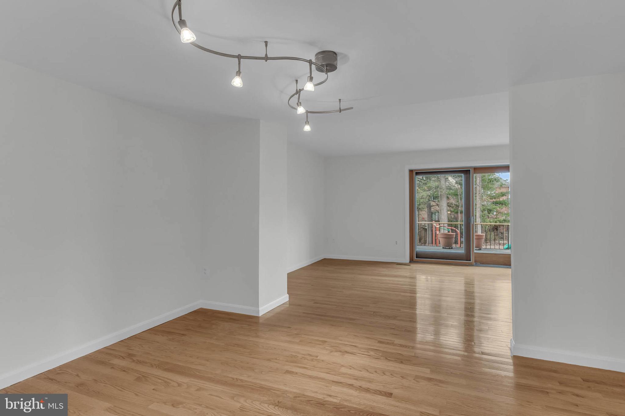 VILLAGE OF HICKORY RIDGE - Residential