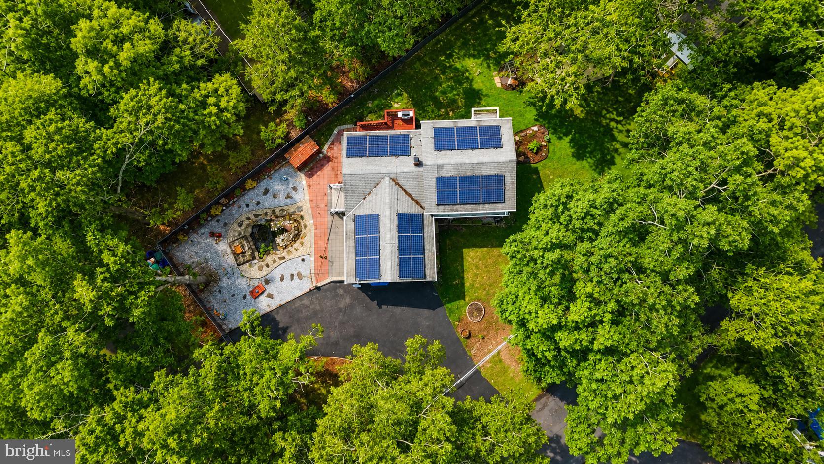 107 W BEACH ROAD