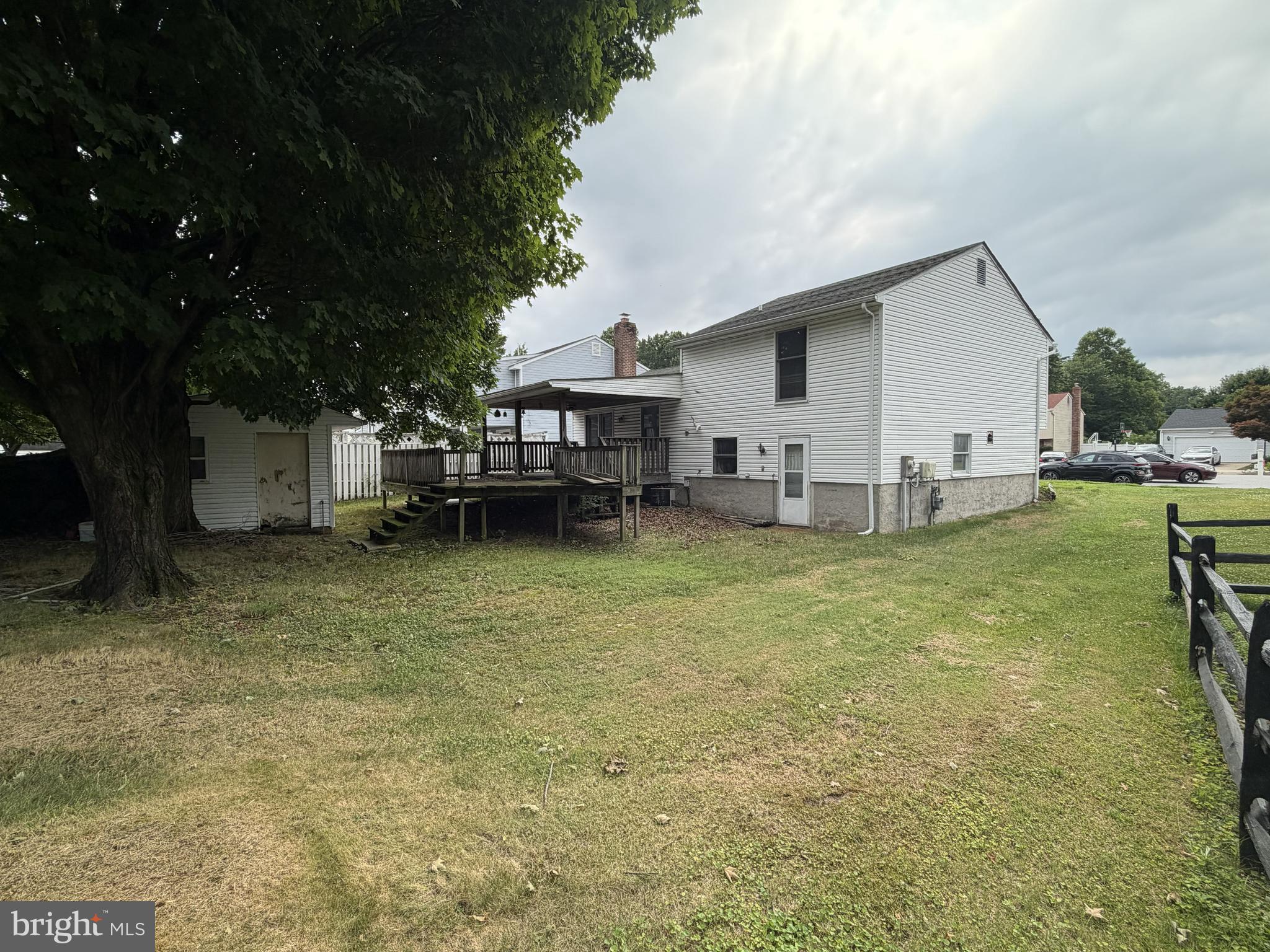 21 WOODMANS COURT