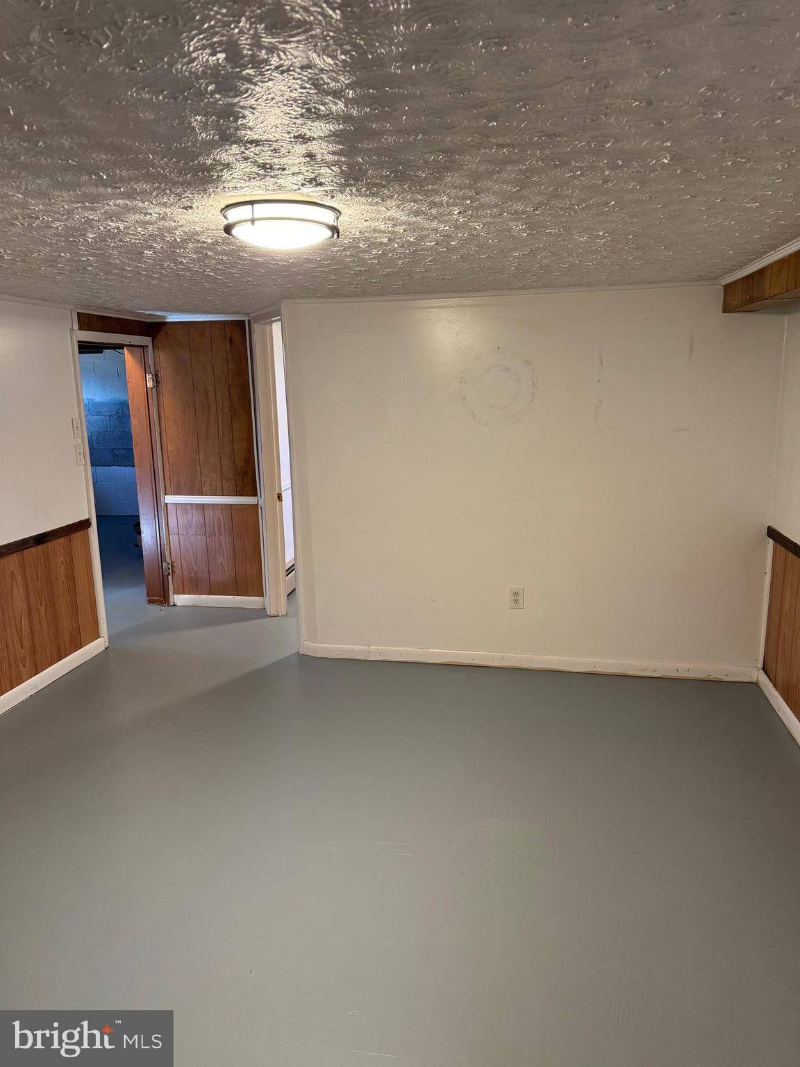 NONAVAILABLE - Residential