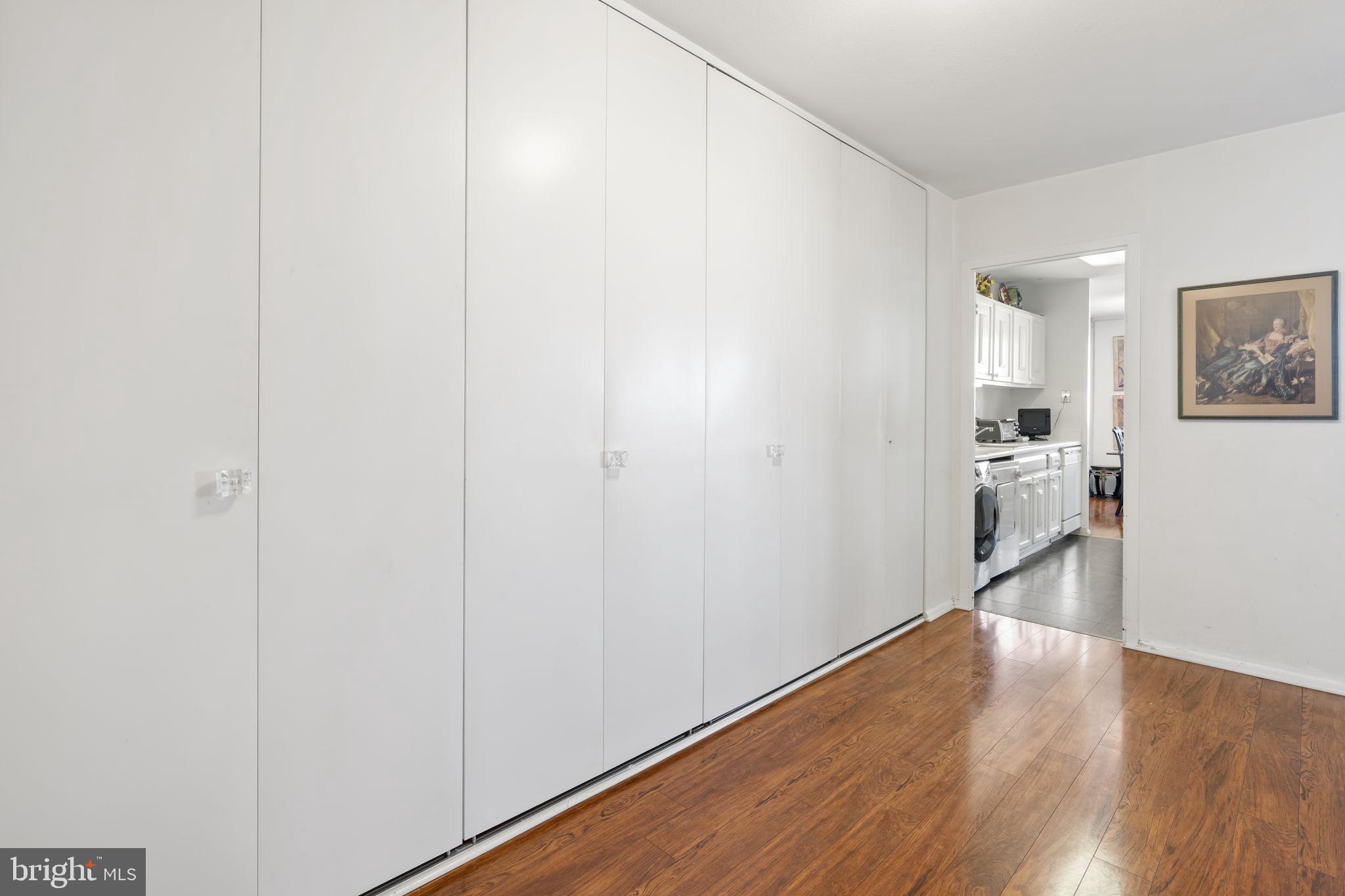 1901 JOHN F KENNEDY BOULEVARD 2801