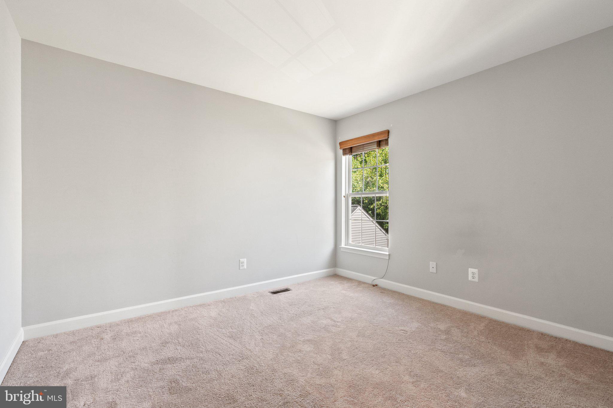 KINGSRIDGE ESTATES - Residential