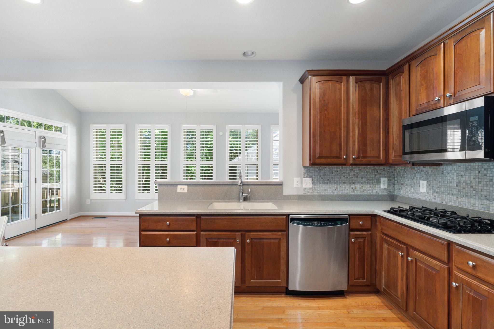 KINGSRIDGE ESTATES - Residential