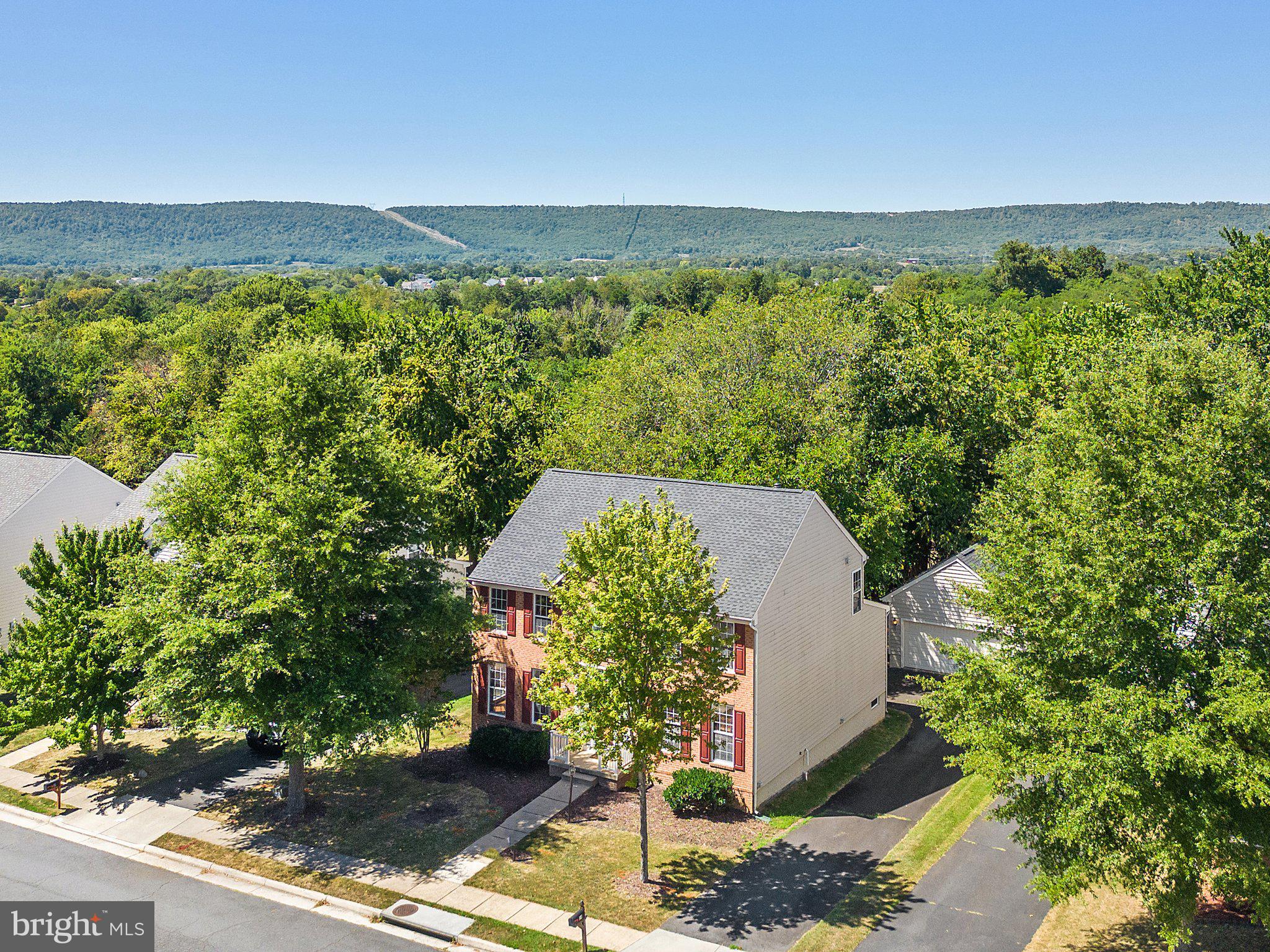 KINGSRIDGE ESTATES - Residential