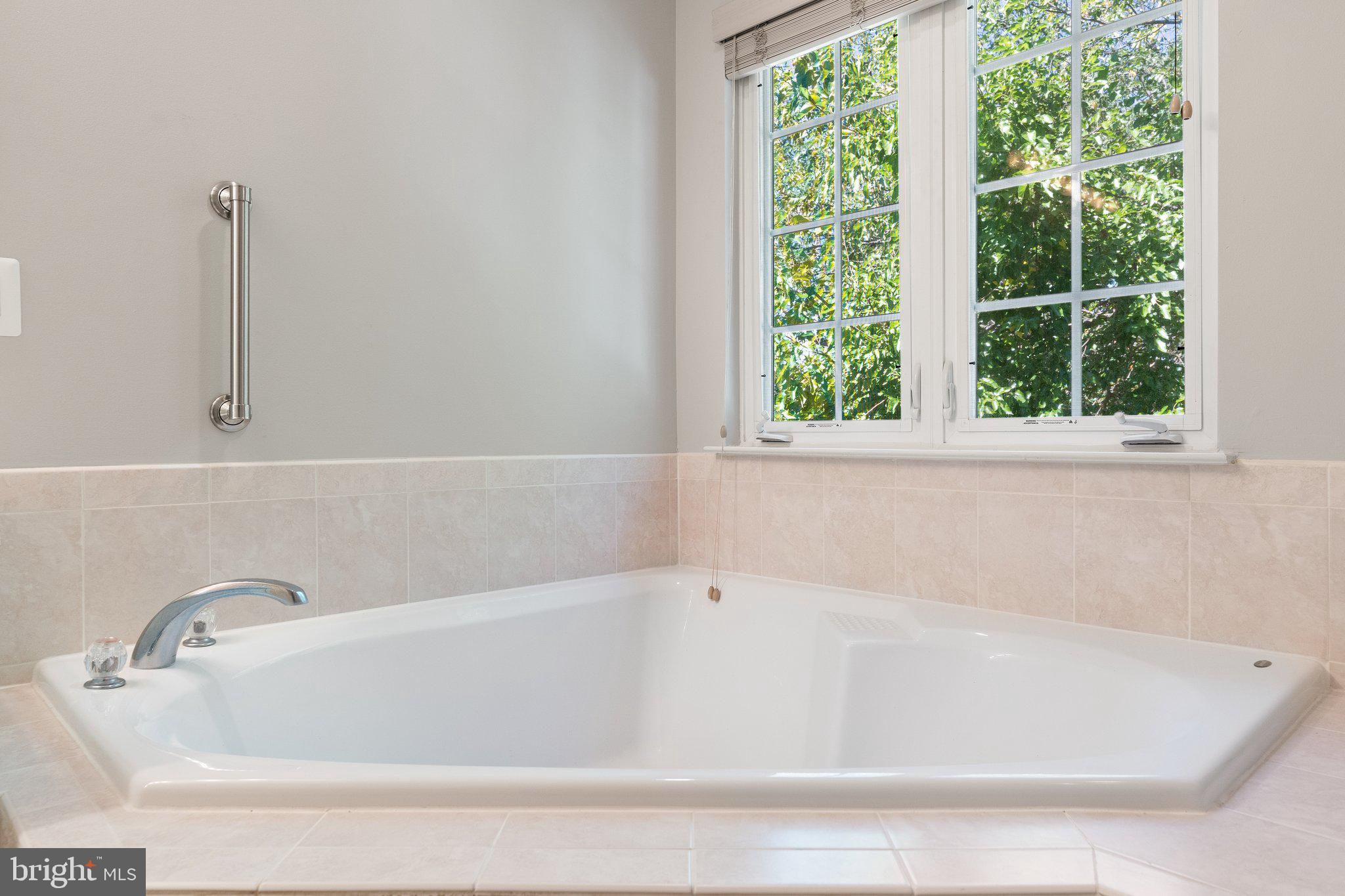 KINGSRIDGE ESTATES - Residential