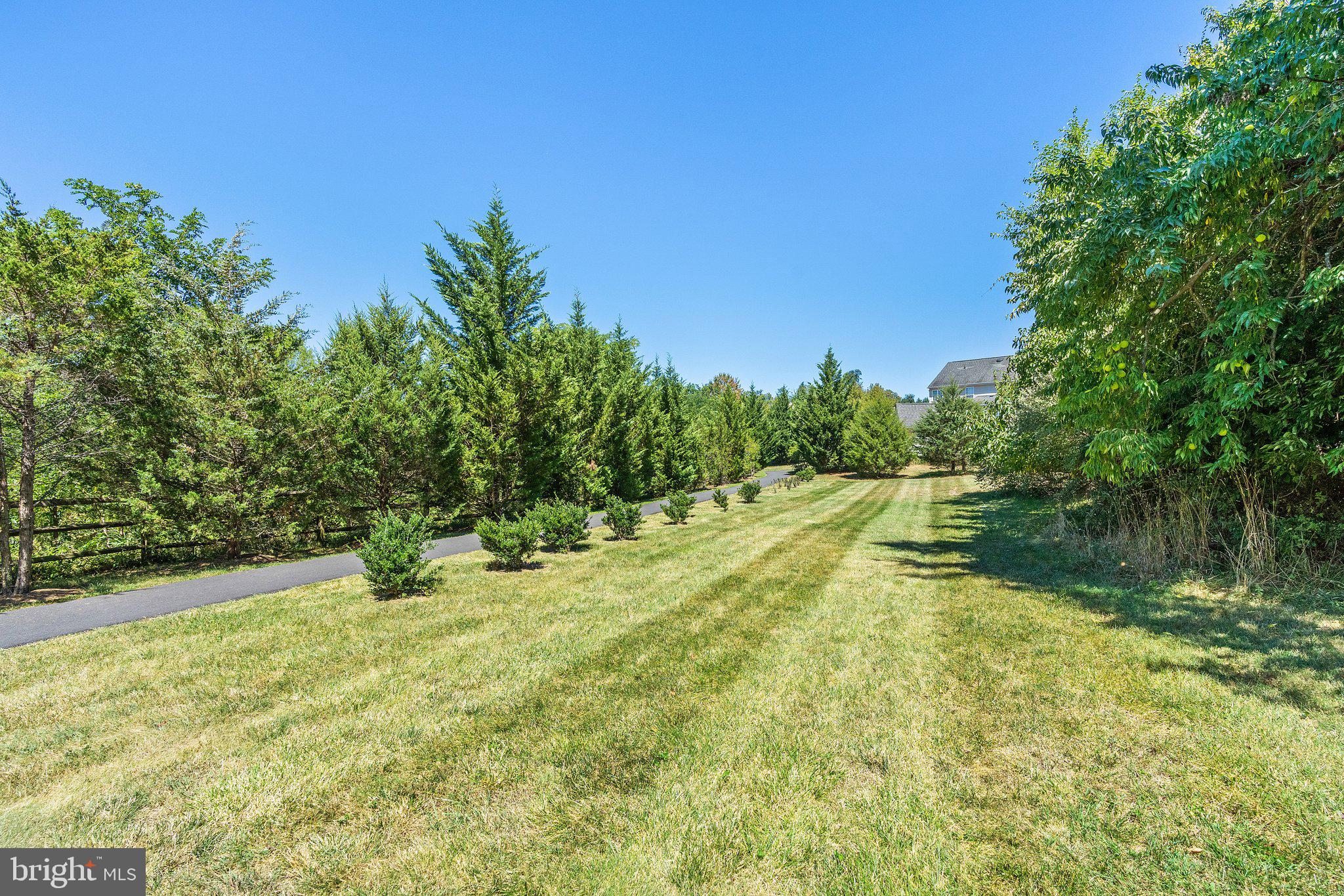 KINGSRIDGE ESTATES - Residential