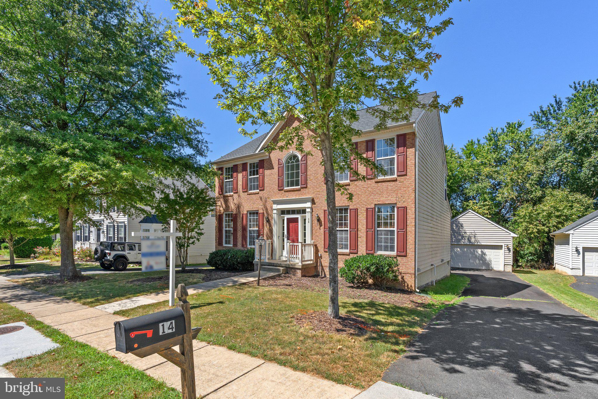 KINGSRIDGE ESTATES - Residential