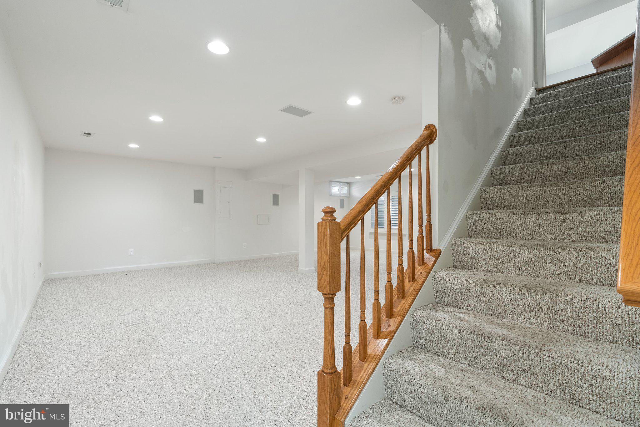 KINGSRIDGE ESTATES - Residential