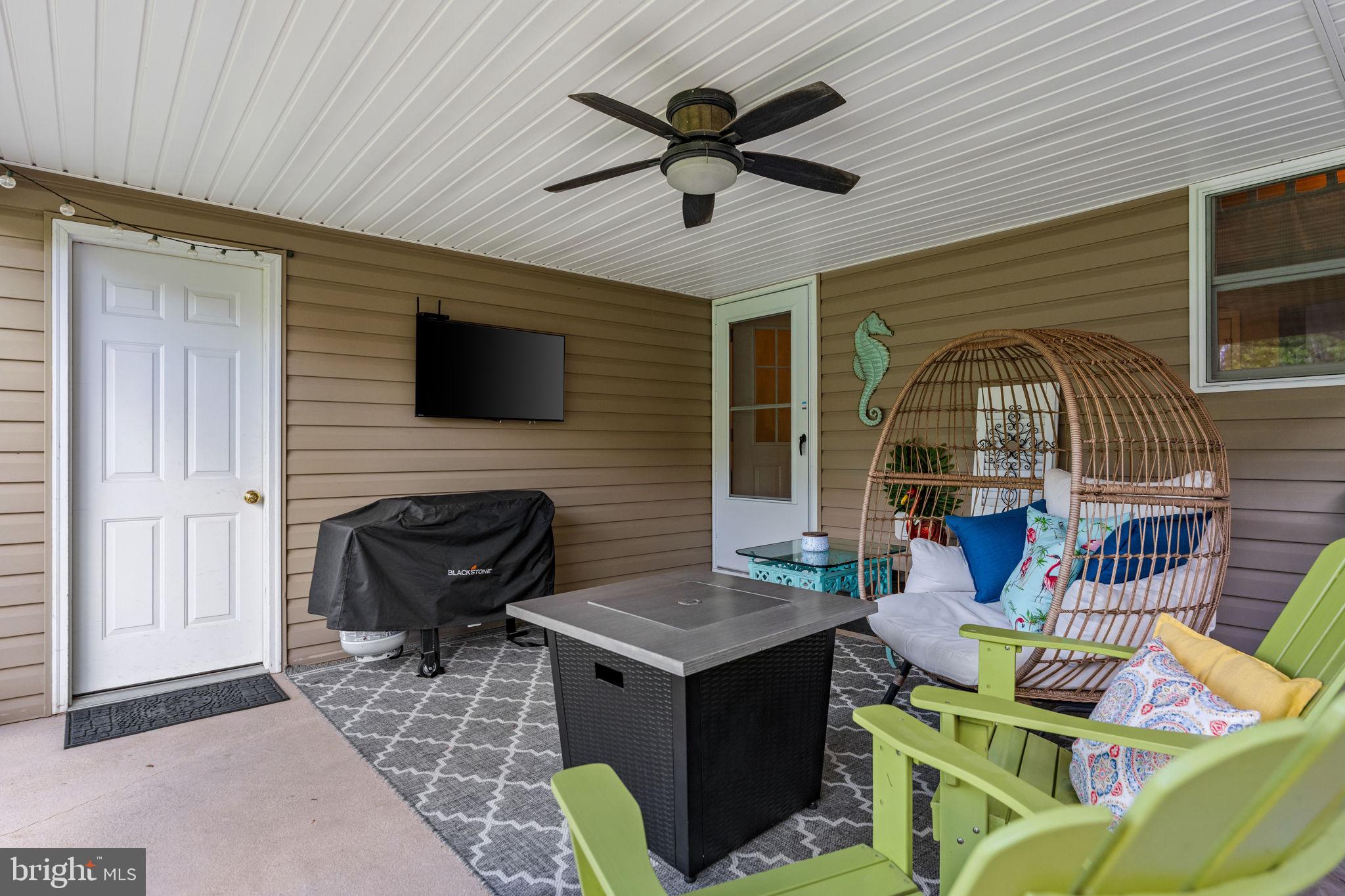 LOCUST HILL - Residential