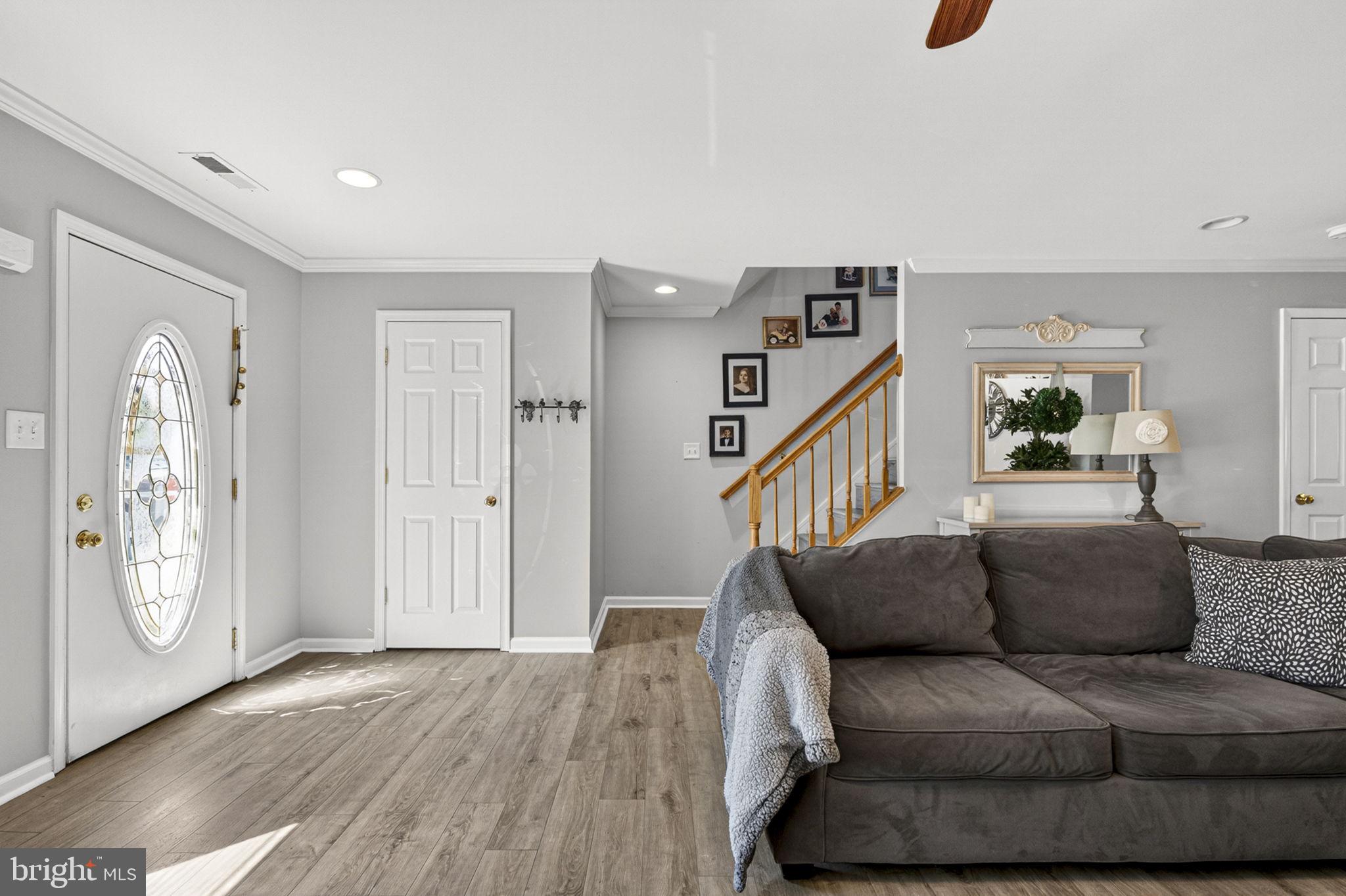 LOCUST HILL - Residential