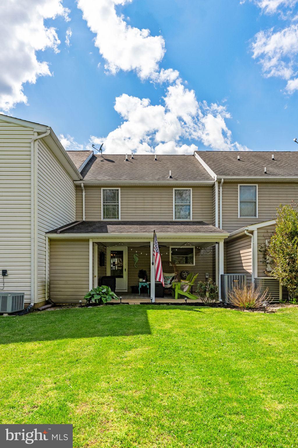 LOCUST HILL - Residential