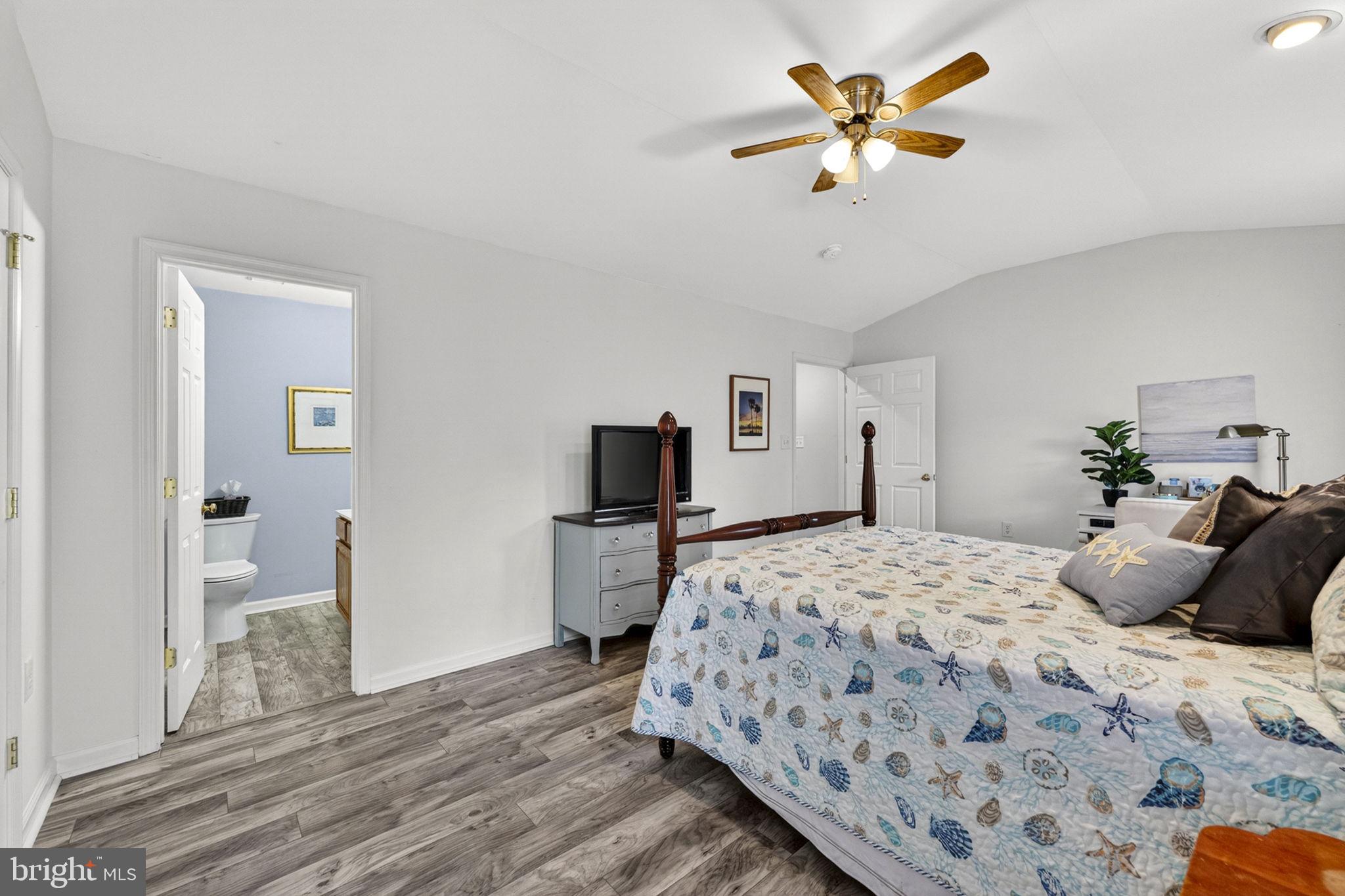 LOCUST HILL - Residential