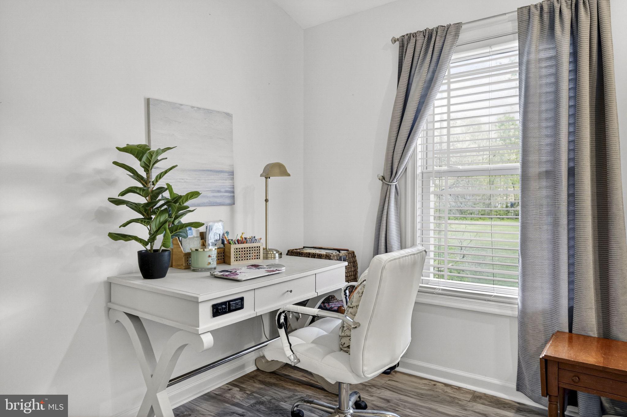 LOCUST HILL - Residential