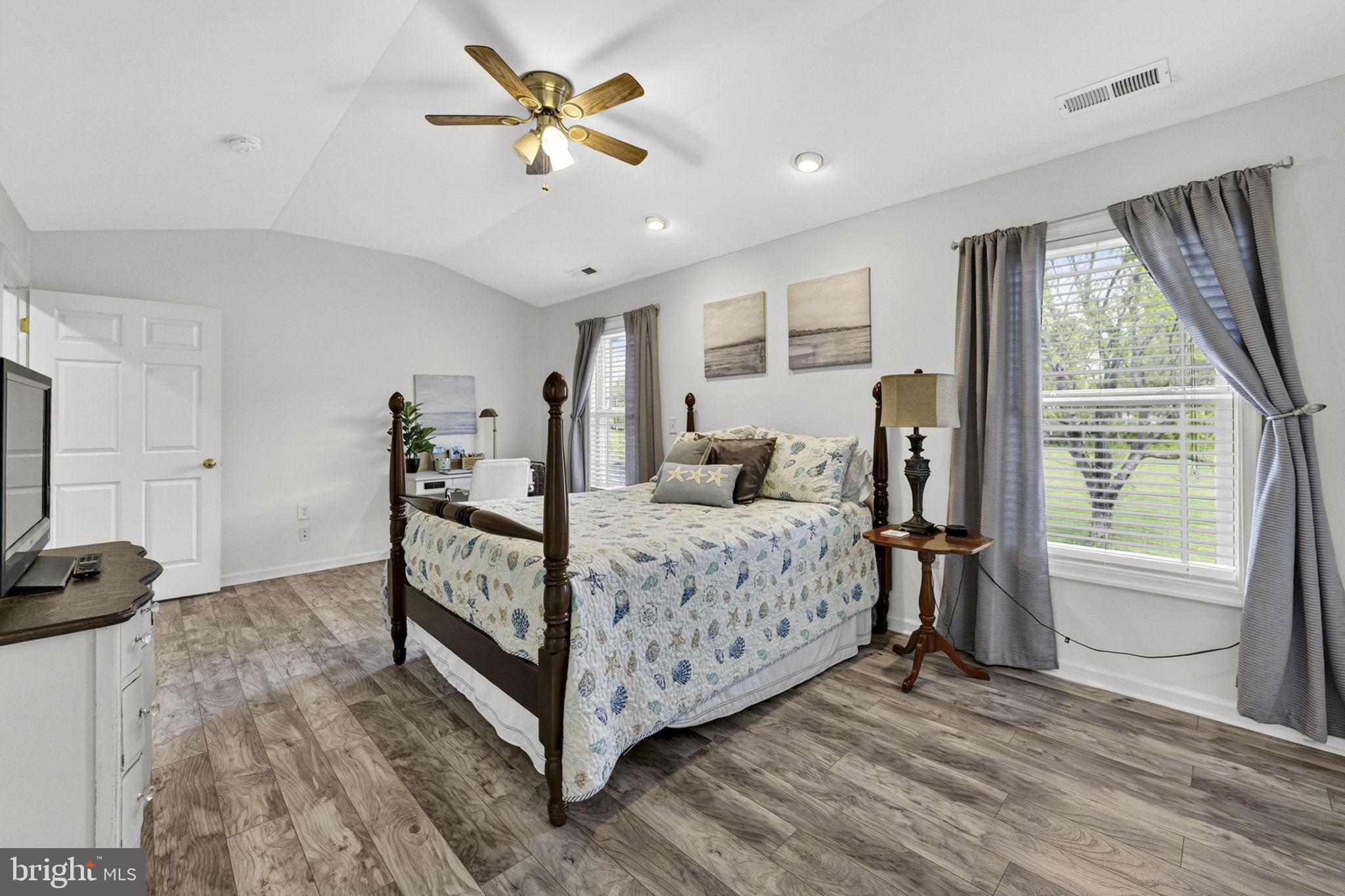 LOCUST HILL - Residential