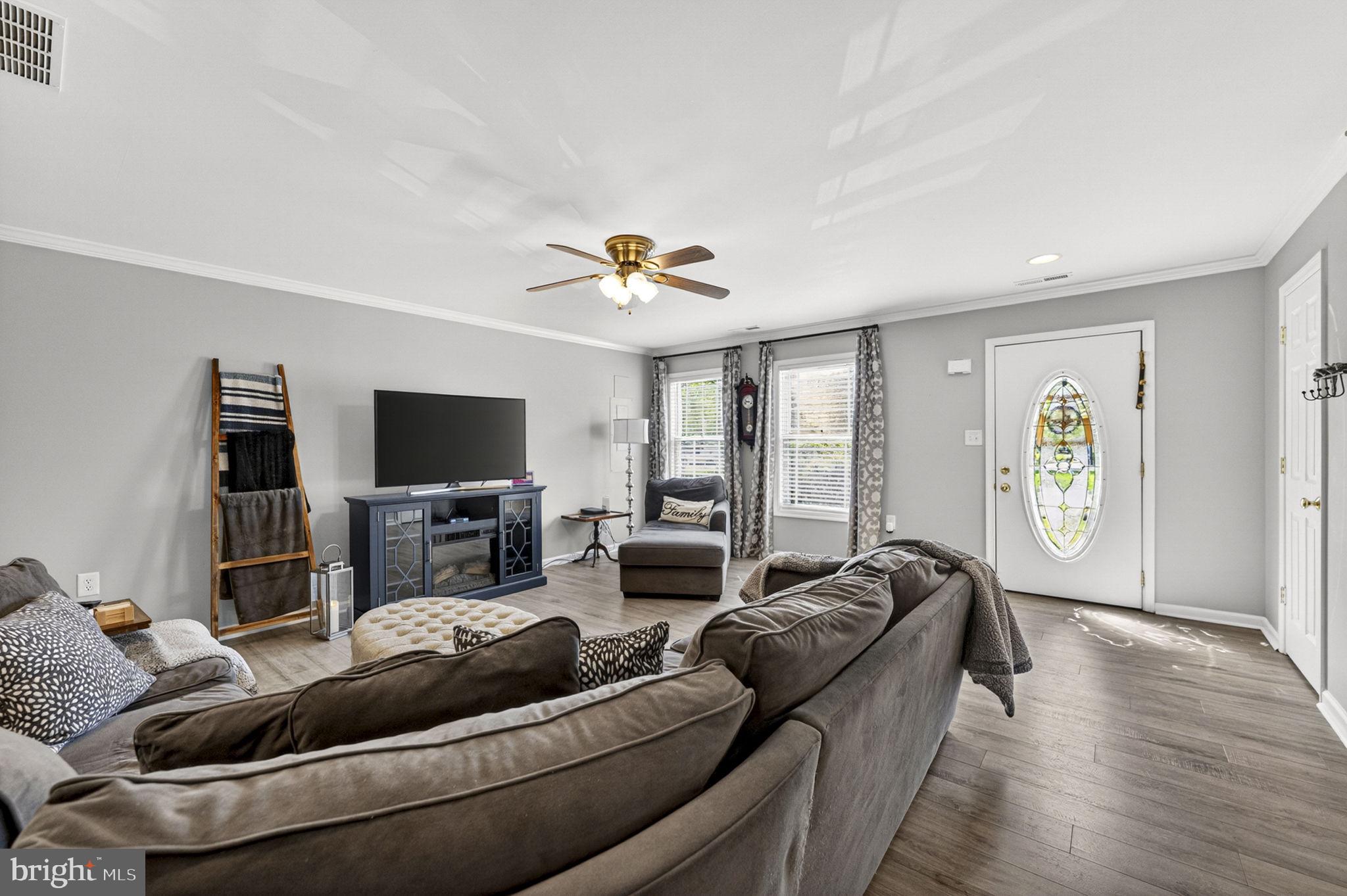 LOCUST HILL - Residential