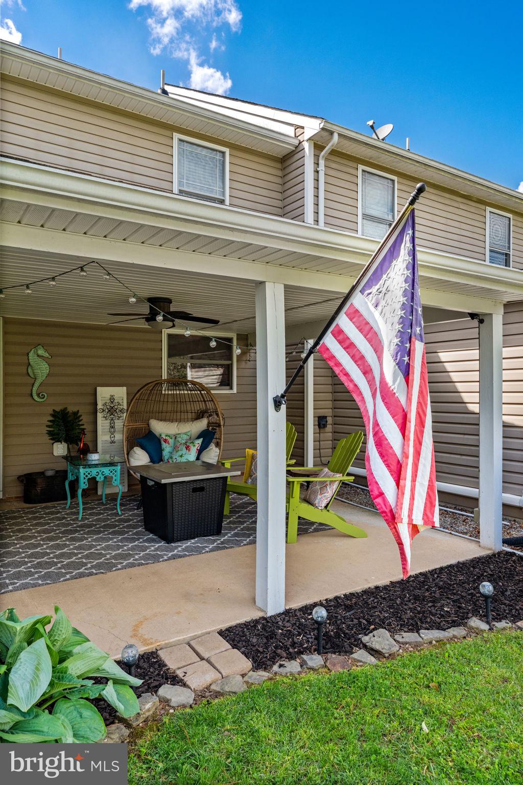 LOCUST HILL - Residential