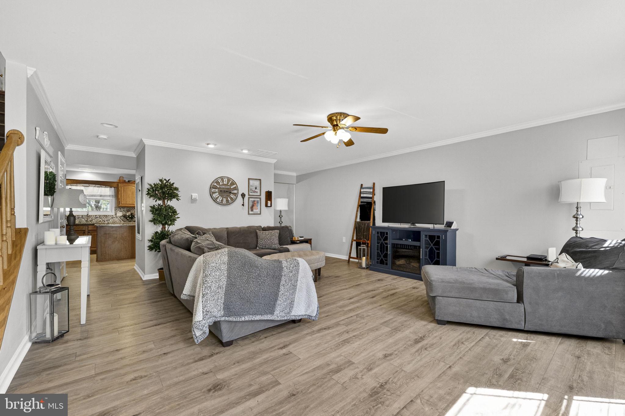 LOCUST HILL - Residential