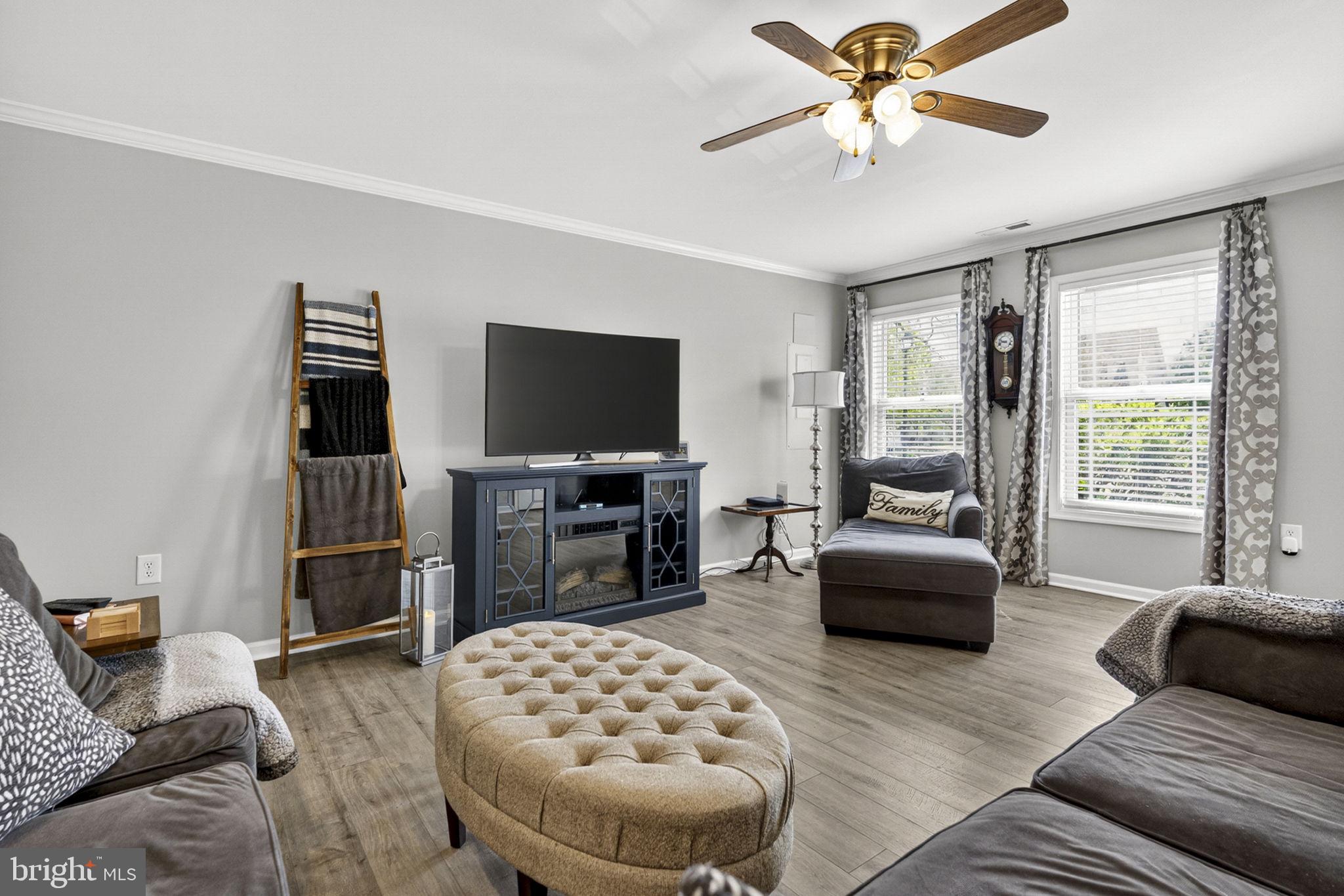 LOCUST HILL - Residential