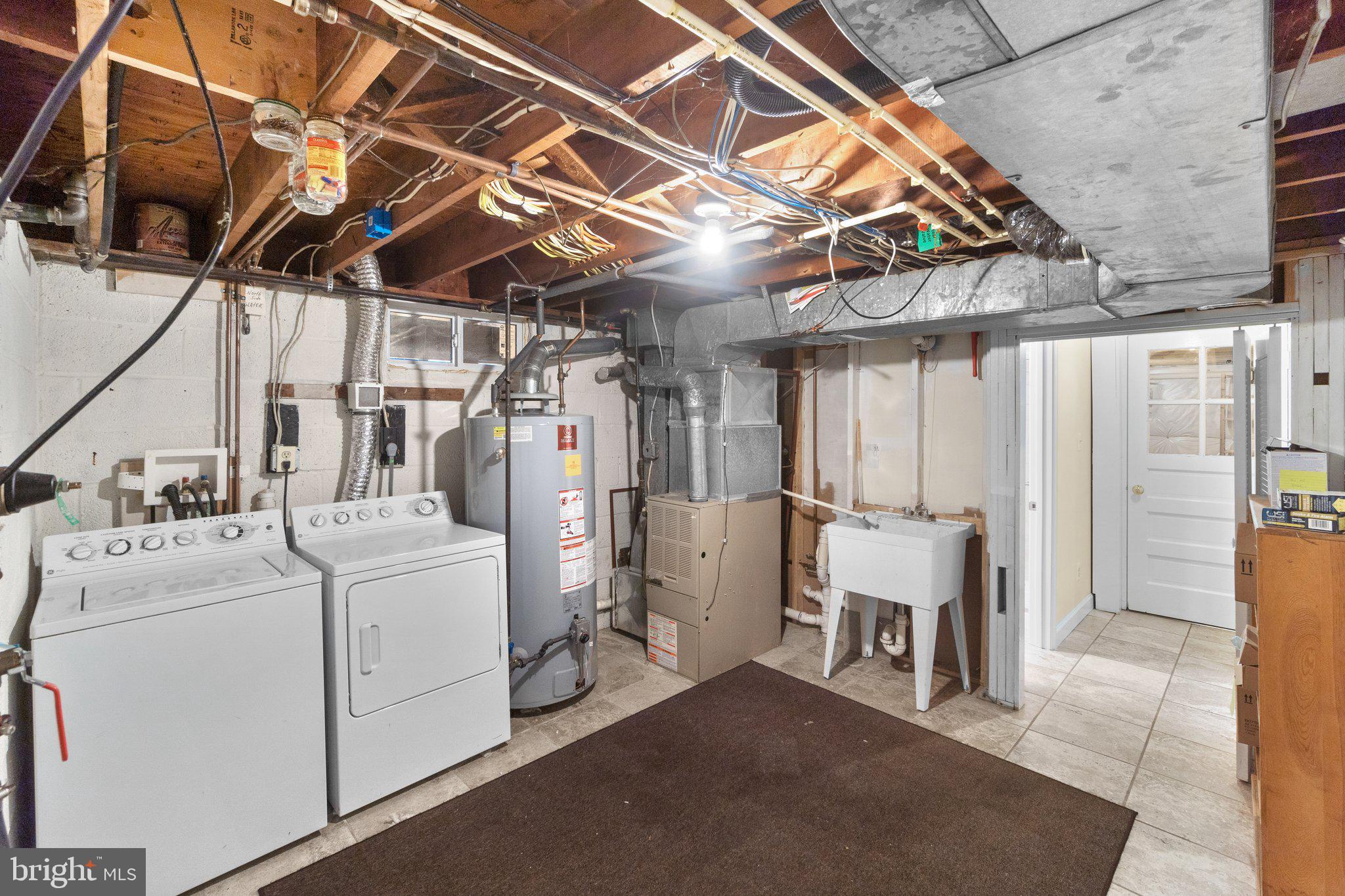 BON AIR - Residential Lease