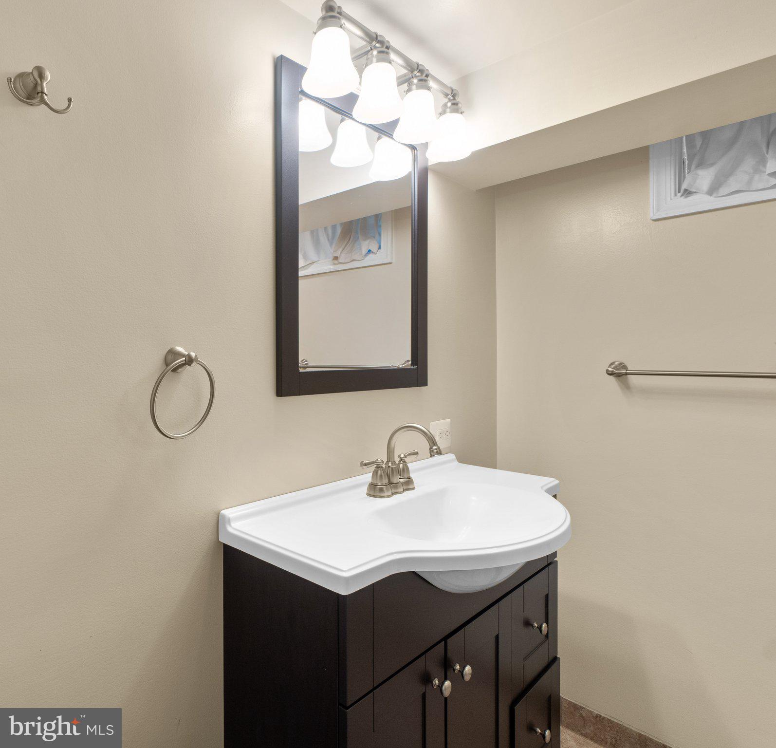 BON AIR - Residential Lease