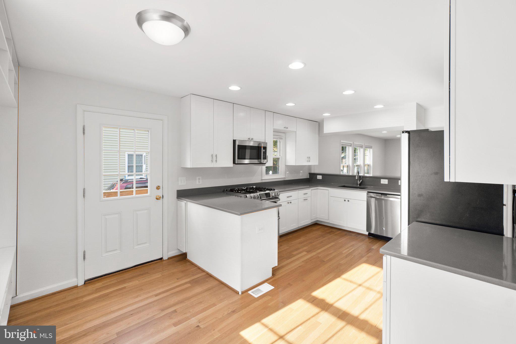 BON AIR - Residential Lease