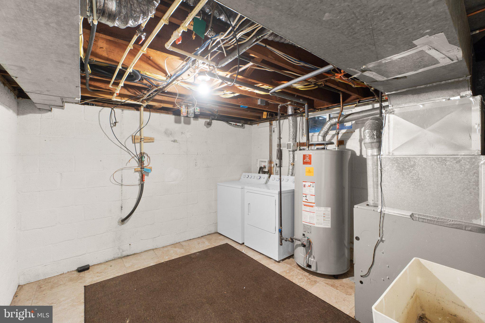 BON AIR - Residential Lease