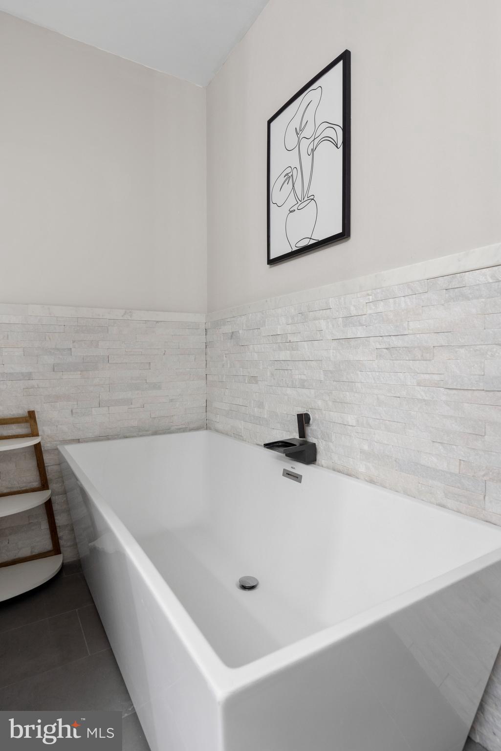 RESERVOIR HILL - Residential