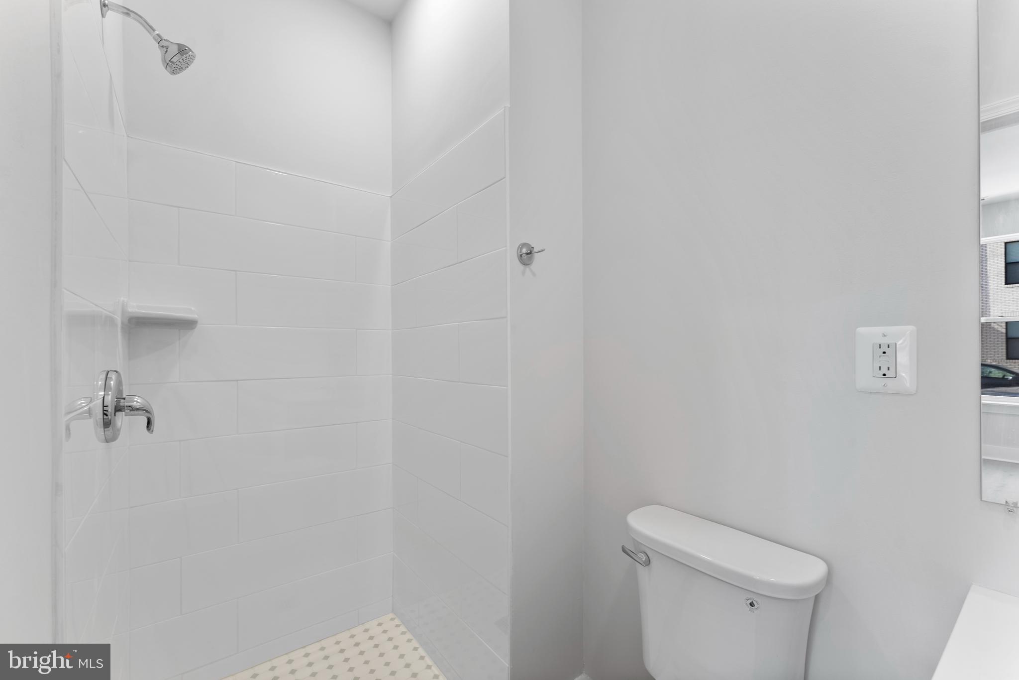 LOCKE LANDING - Residential Lease