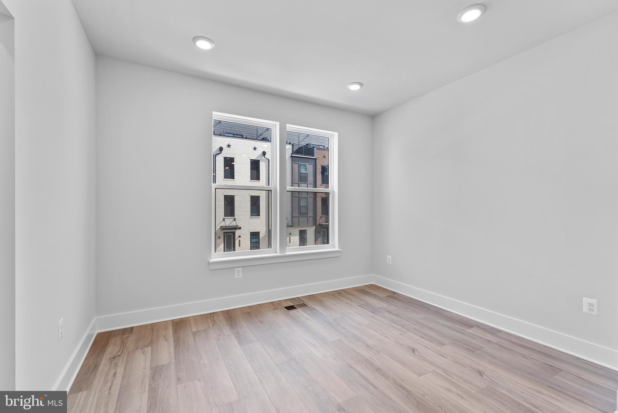 LOCKE LANDING - Residential Lease