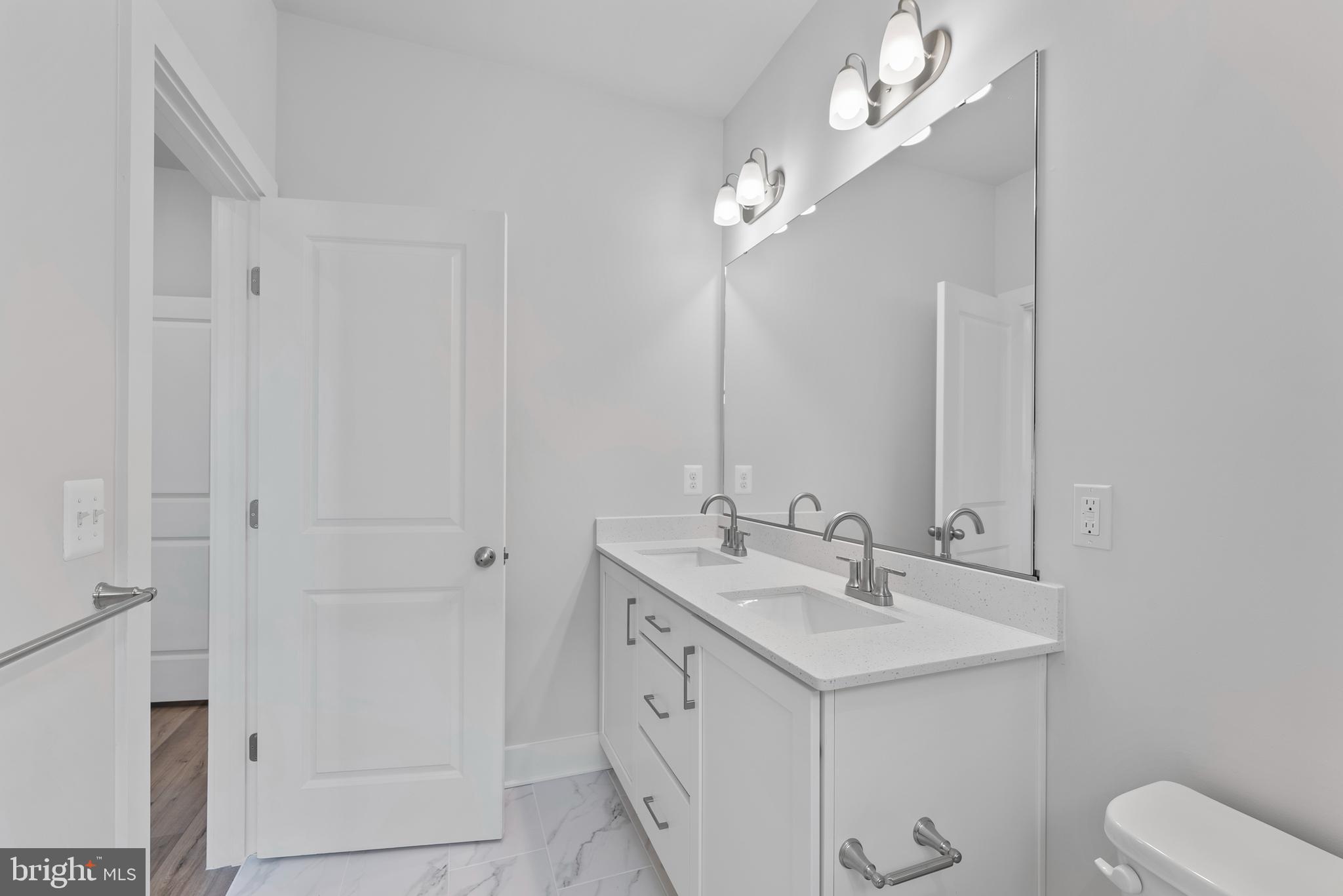 LOCKE LANDING - Residential Lease