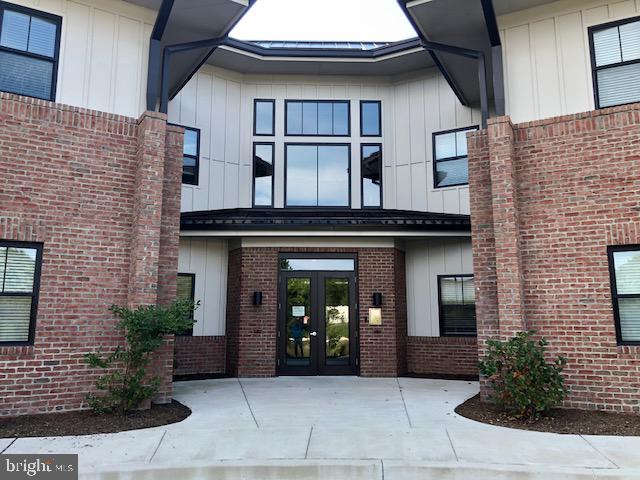 3240 FERRY LANDING ROAD