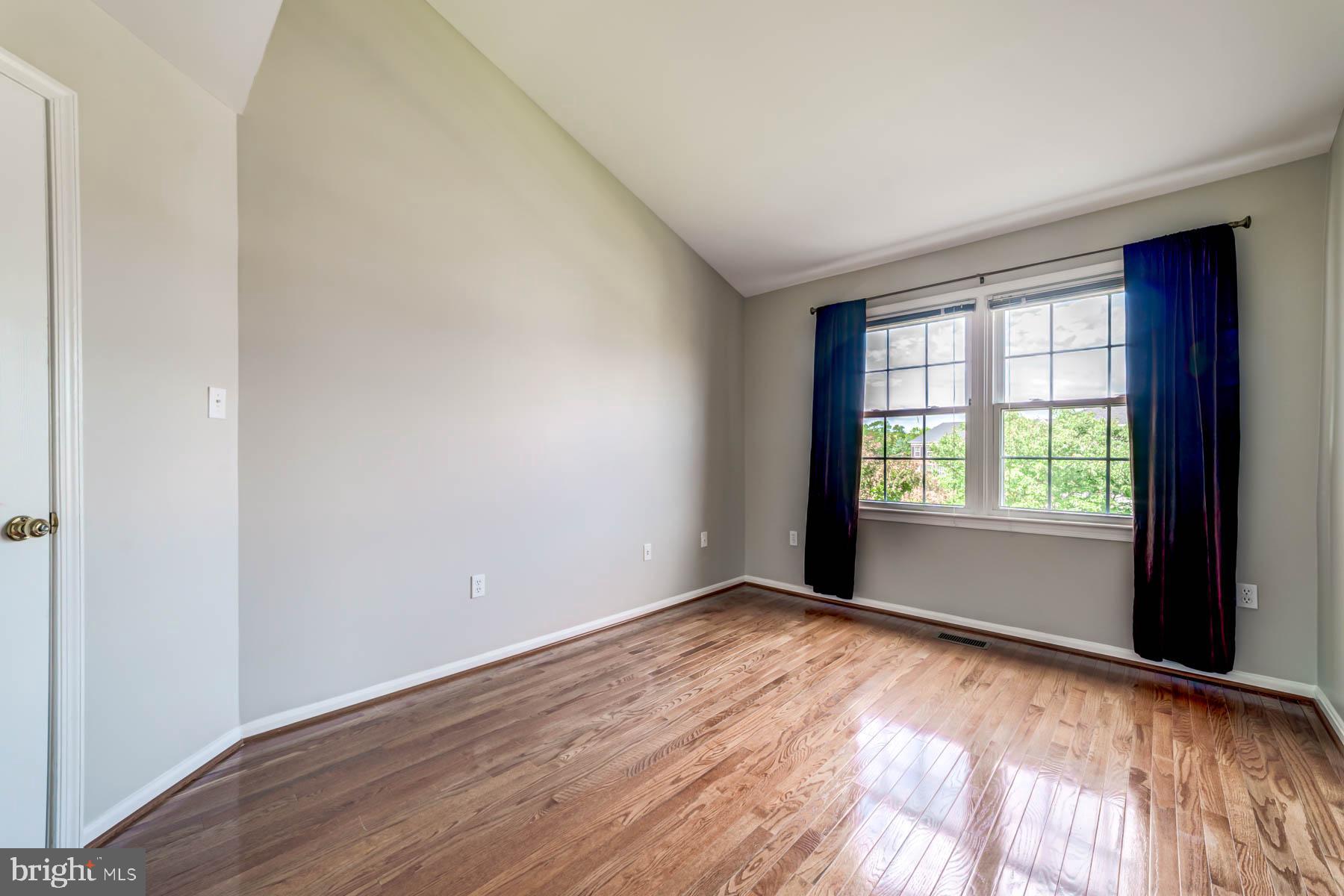 POTTERS GLEN - Residential