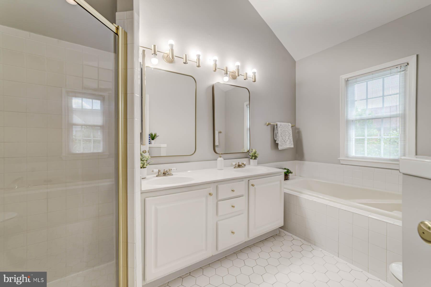 POTTERS GLEN - Residential