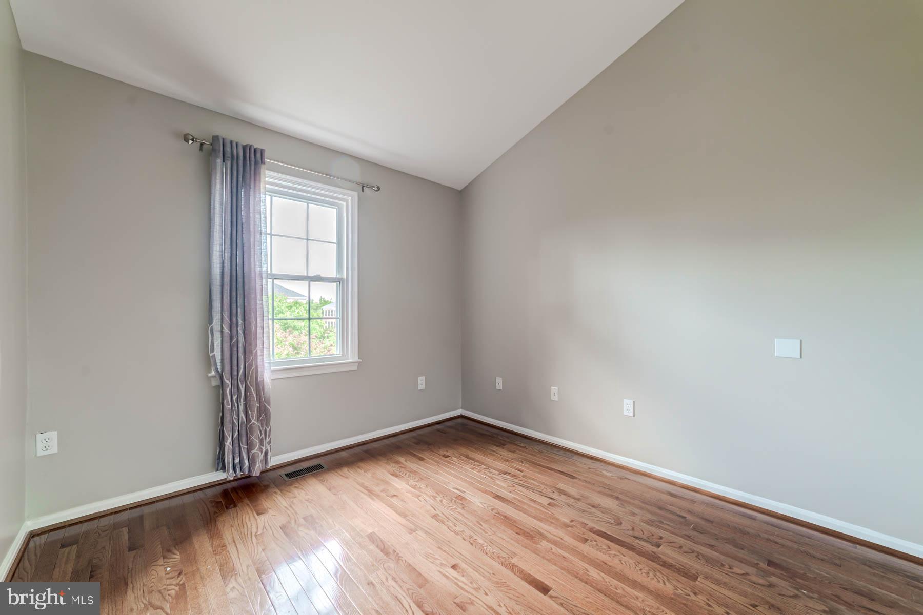 POTTERS GLEN - Residential