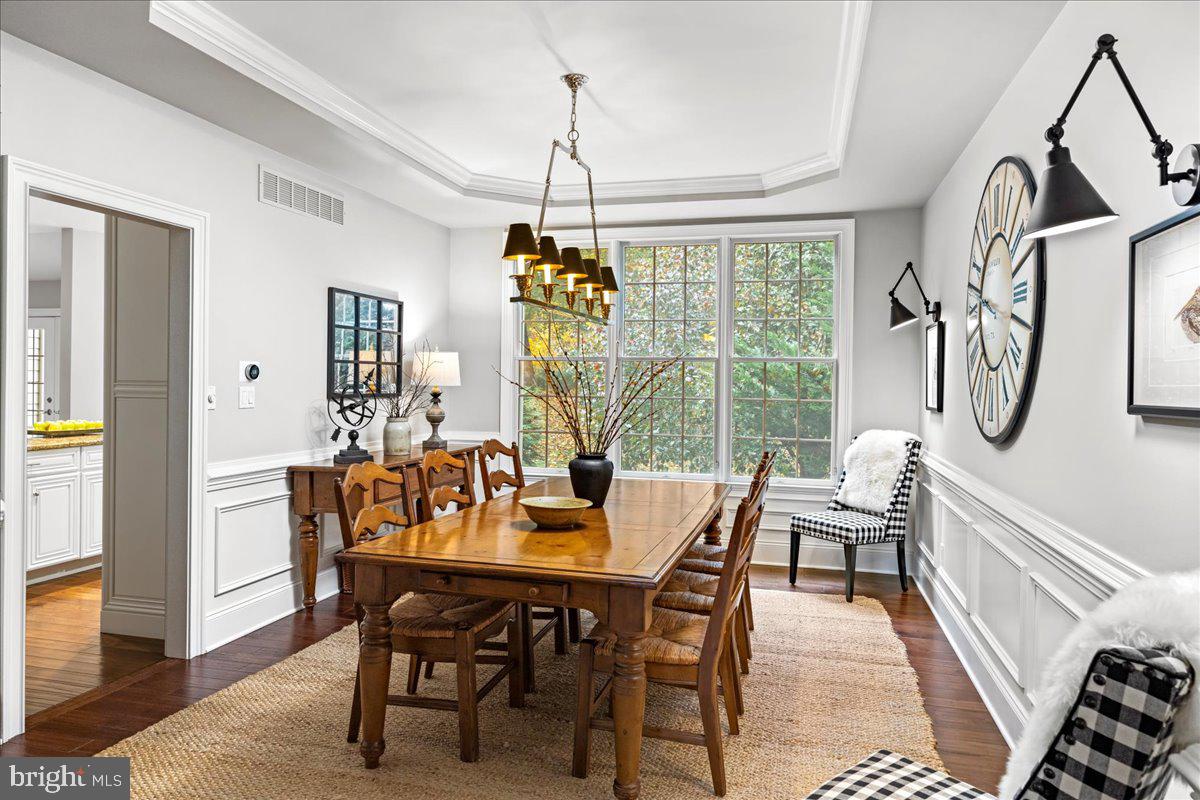 UPPER MOUNTAIN ESTS - Residential