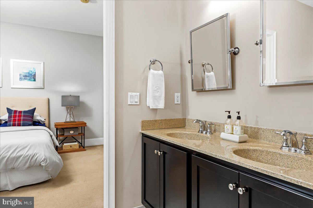 UPPER MOUNTAIN ESTS - Residential