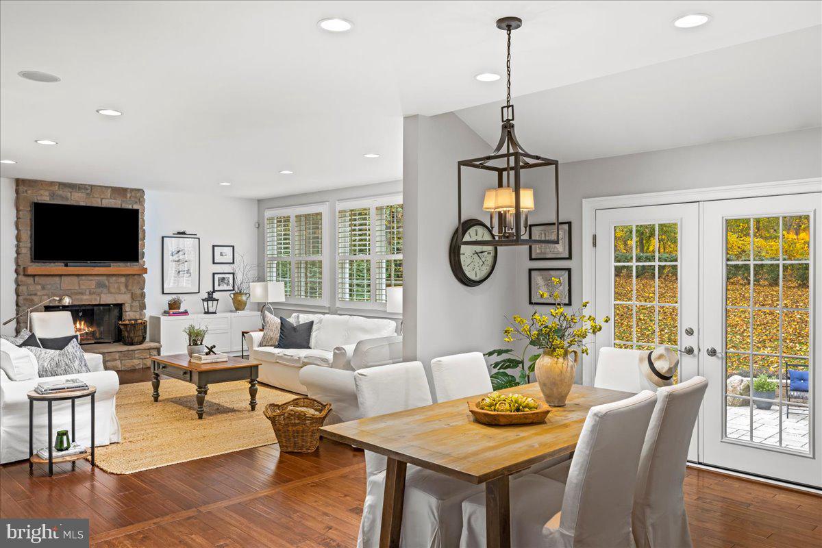 UPPER MOUNTAIN ESTS - Residential