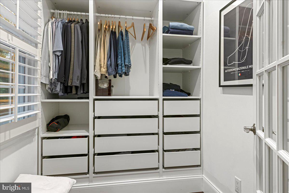 UPPER MOUNTAIN ESTS - Residential