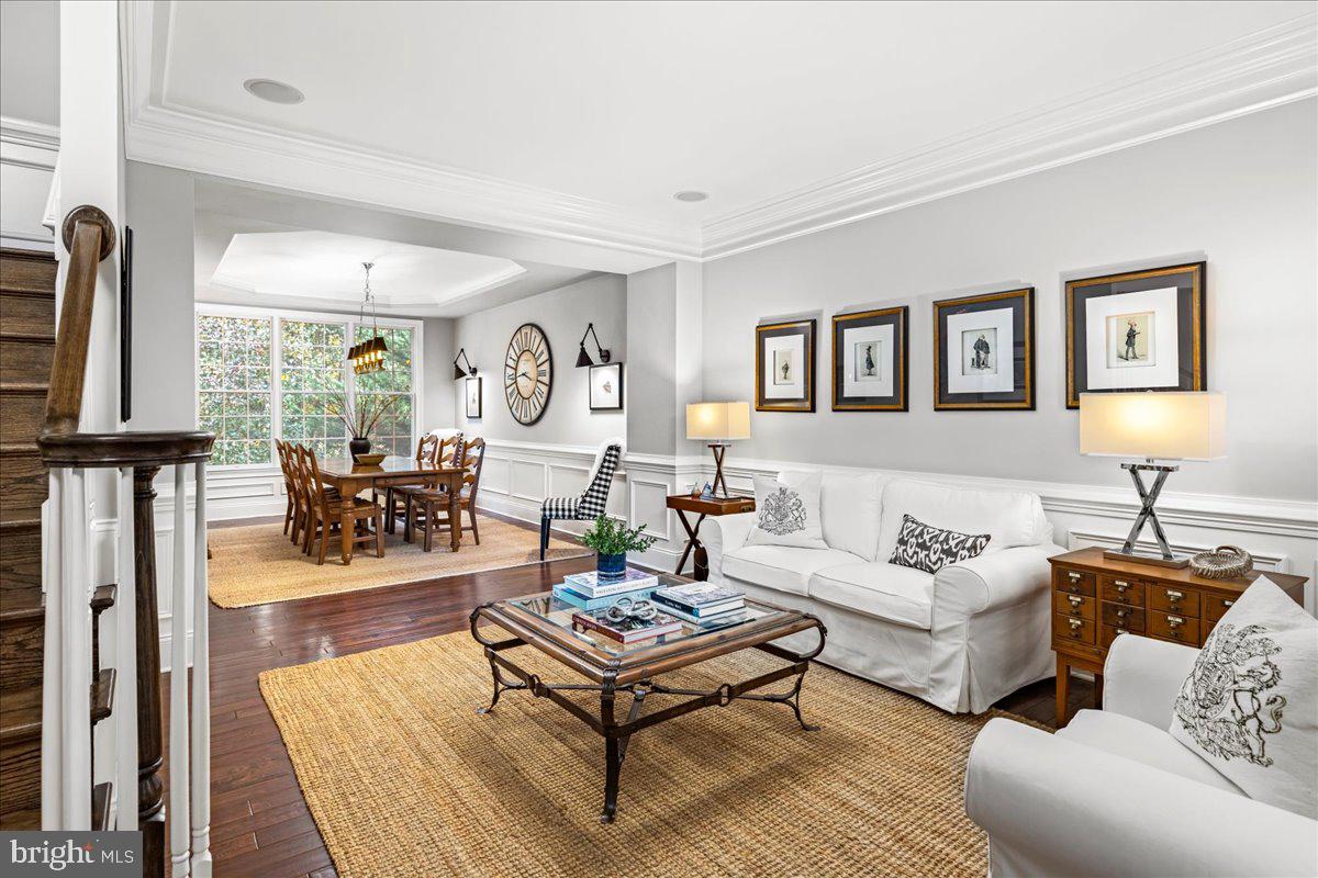 UPPER MOUNTAIN ESTS - Residential