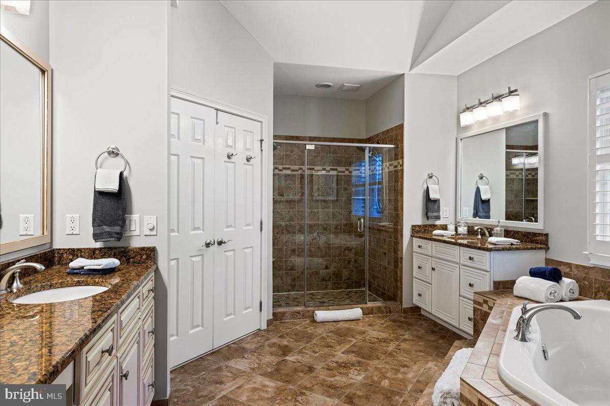 UPPER MOUNTAIN ESTS - Residential