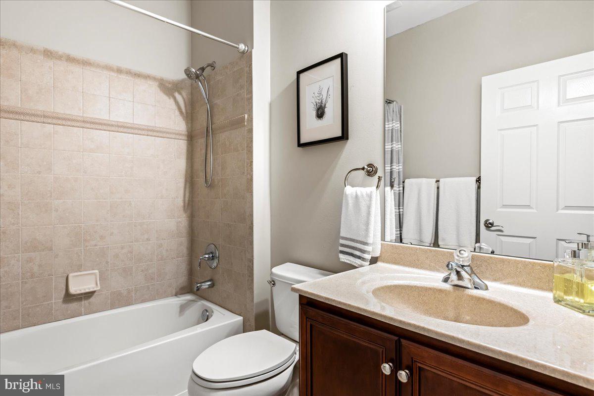 UPPER MOUNTAIN ESTS - Residential