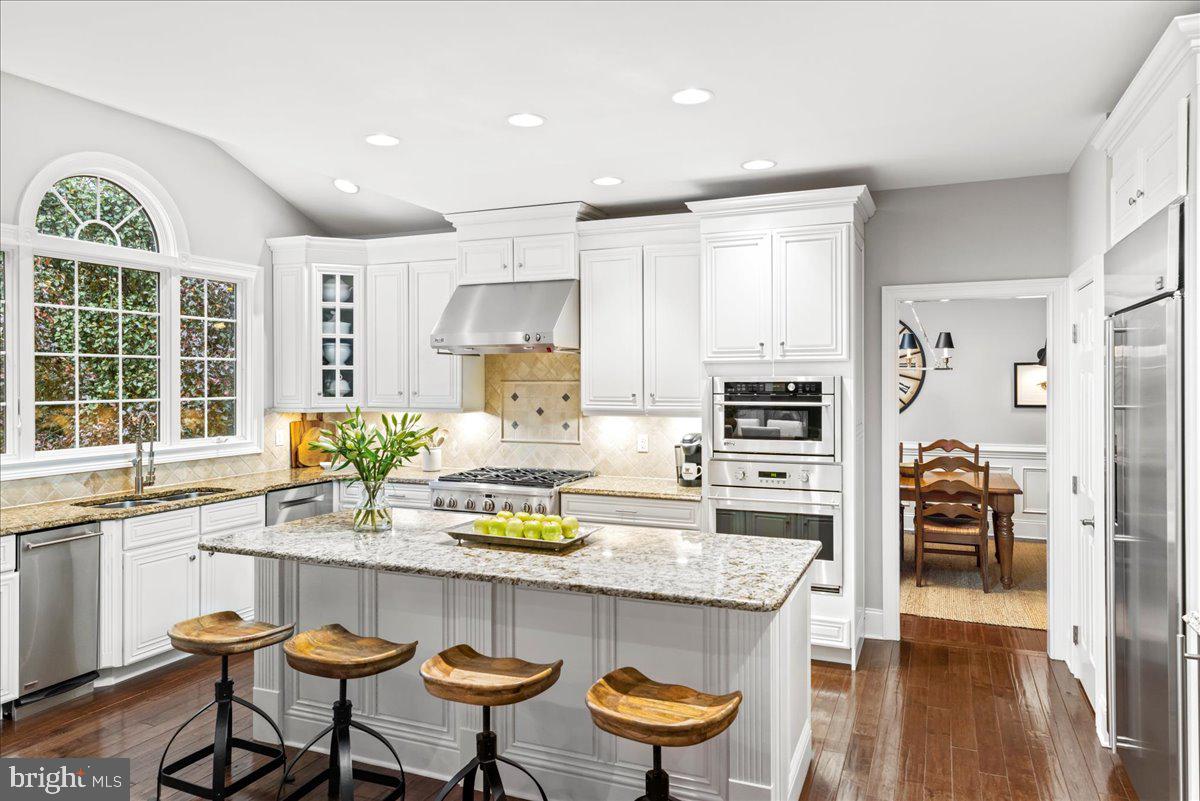 UPPER MOUNTAIN ESTS - Residential