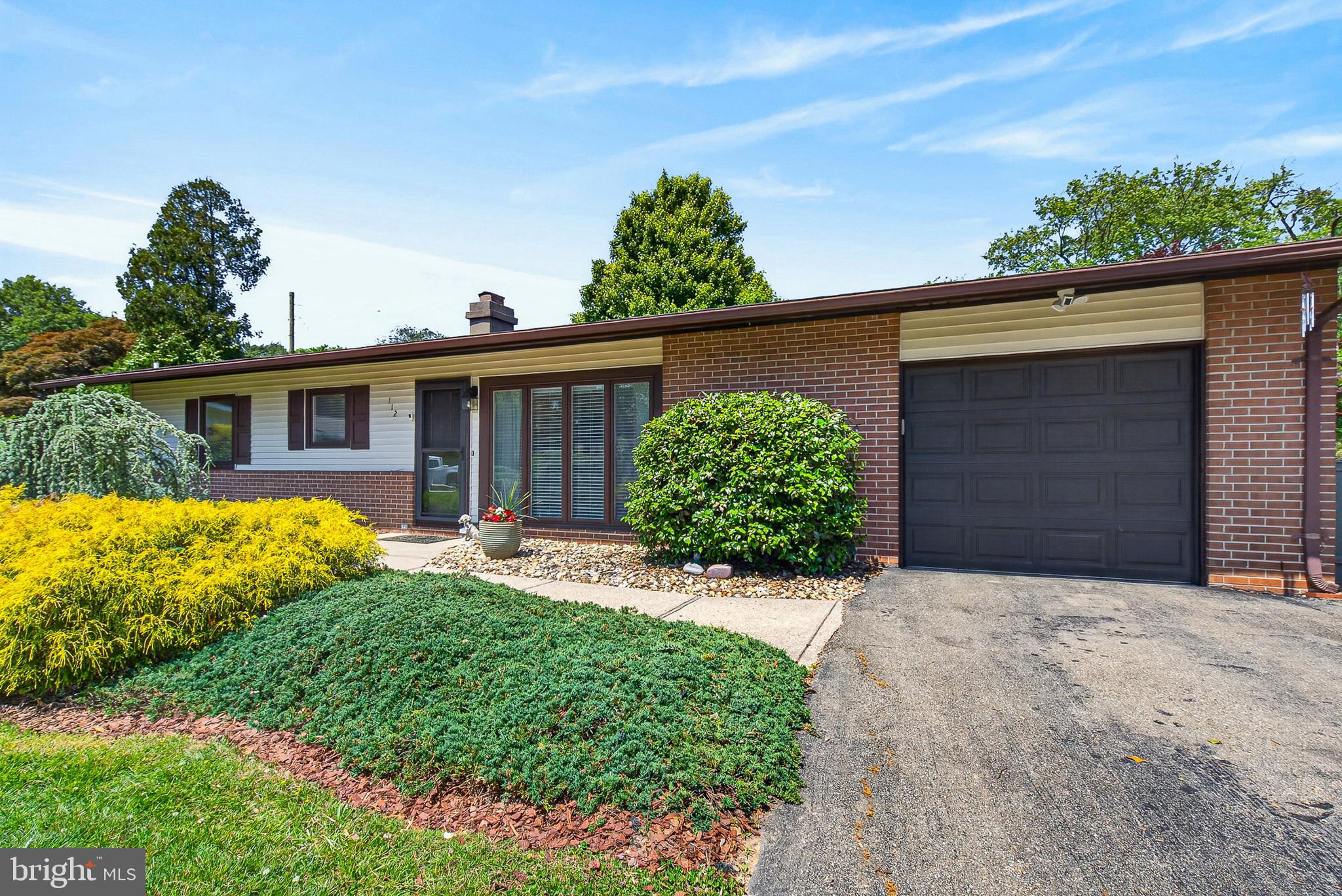112 W HEATHER ROAD