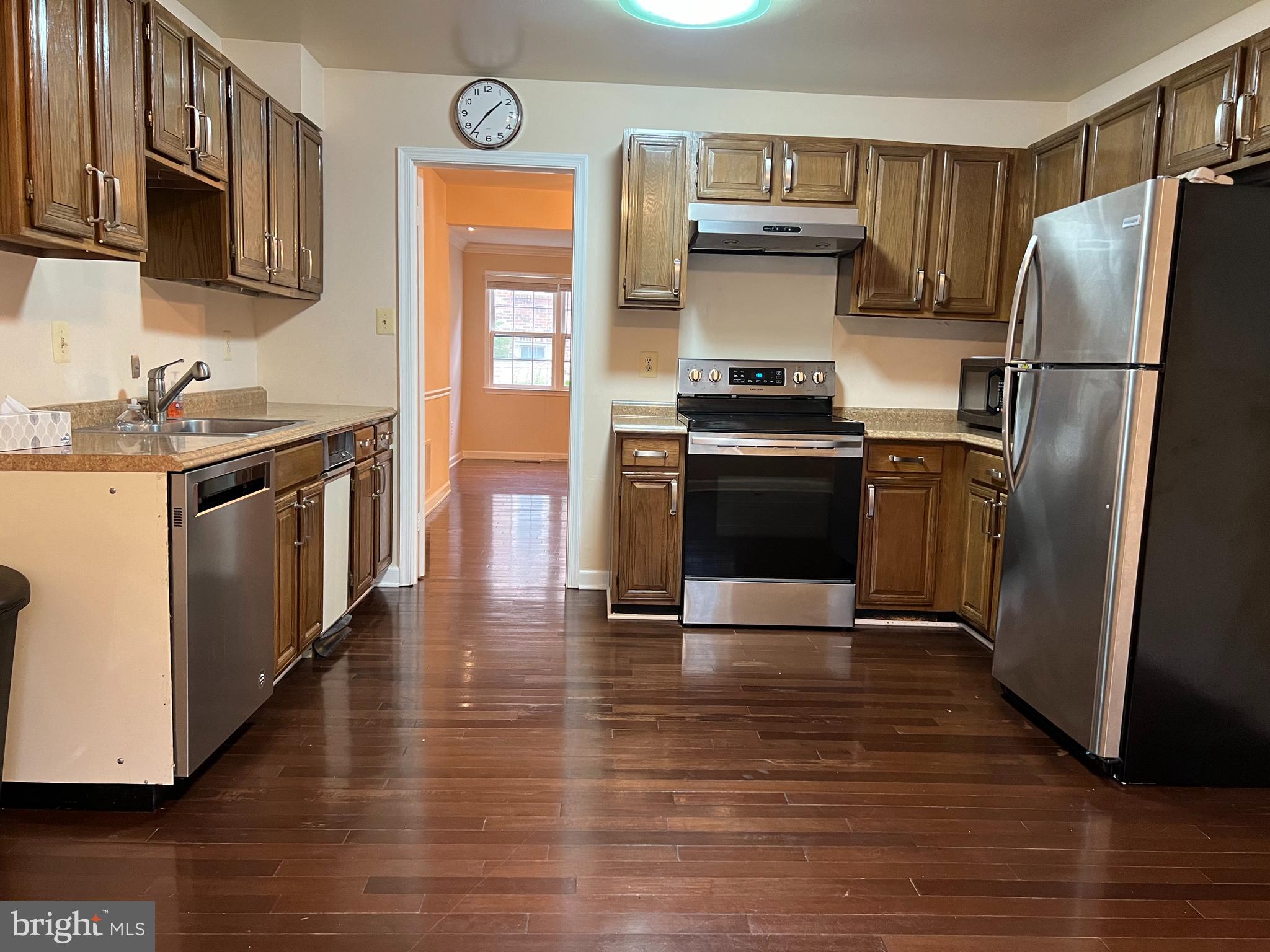 OLD GEORGETOWN VILLAGE - Residential Lease