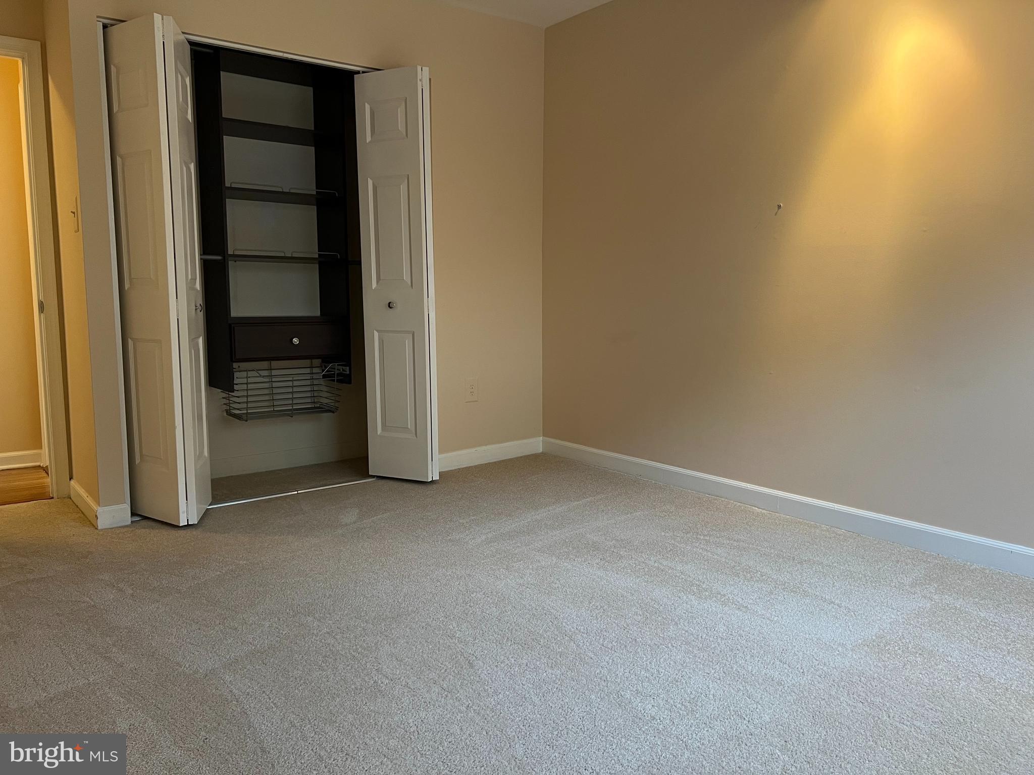 OLD GEORGETOWN VILLAGE - Residential Lease